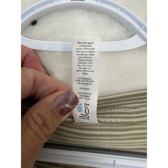 NWT Athleta Cloudlight Stripe Muscle Tank Top 1X Olive - Picture 6 of 8